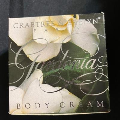 Evelyn and Crabtree Gardenia Body Cream Brand New in the box!! You ladies will love this!