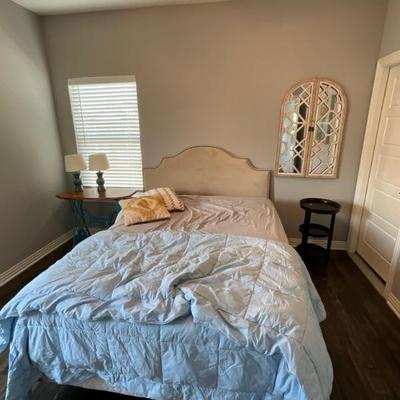Full size bed