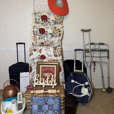 Bathroom Treasures, Liz Claiborne Bag and Much More!