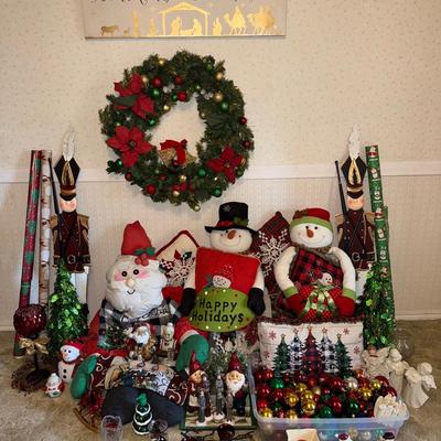 Christmas Decor Galore! 
