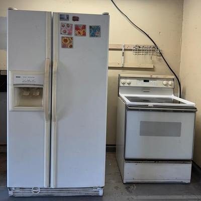 Kenmore Frig & Whirlpool Range...Great Auction Prices!