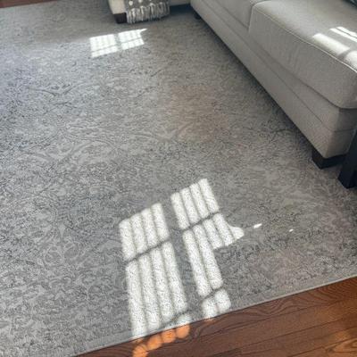 Machine made area rug