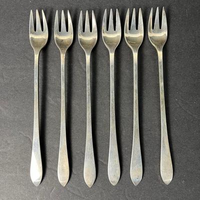 Tiffany “Faneuil” Sterling Silver Flatware: 6 Oyster Forks Lot 2