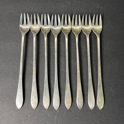Tiffany “Faneuil” Sterling Silver Flatware: 8 Oyster Forks Lot 1