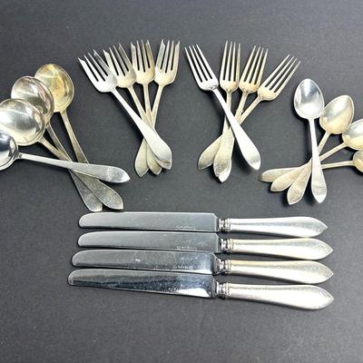 Tiffany “Faneuil” Sterling Silver Flatware: 4 5-piece Place Settings Lot 3