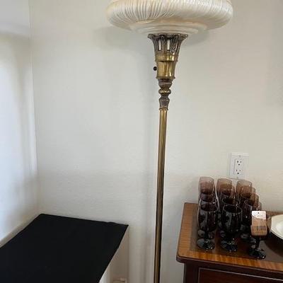 Floor lamp
