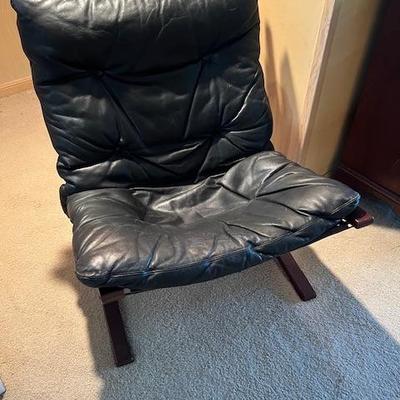 leather chair