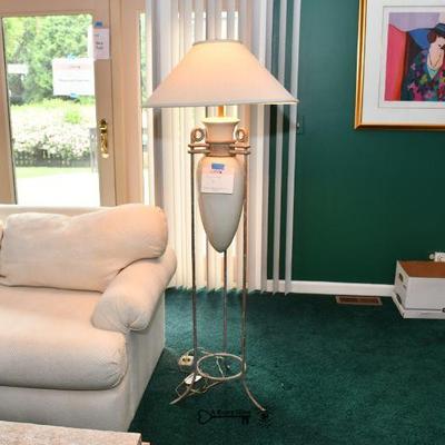 02 family room 107)