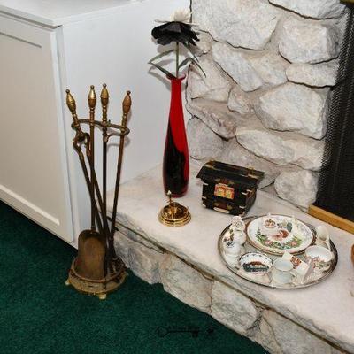 02 family room 76)