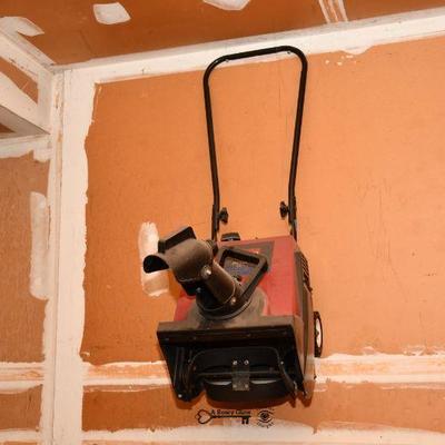 16 garage 44)