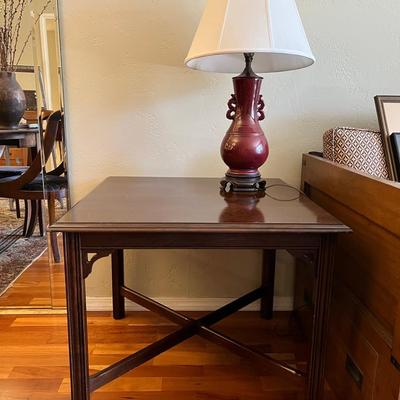 28x23x28 Wood Side Table & Lamp