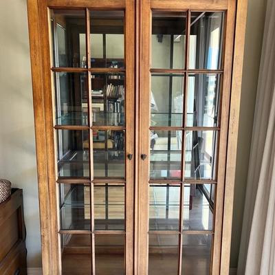 Beautiful Glass Door 5 Shelf China Cabinet 44x78x18