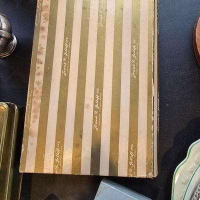 Set of Alka Kunst porcelain roses placecards