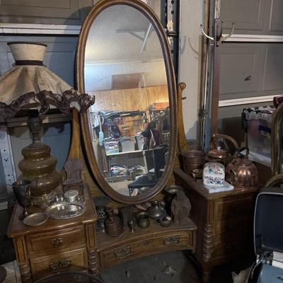 Vintage vanity