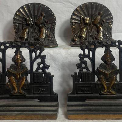 Vintage Cast Iron Art Deco Asian Couple Kissing Bookends