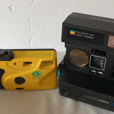 Vintage Polaroid Auto Focus 660 SE