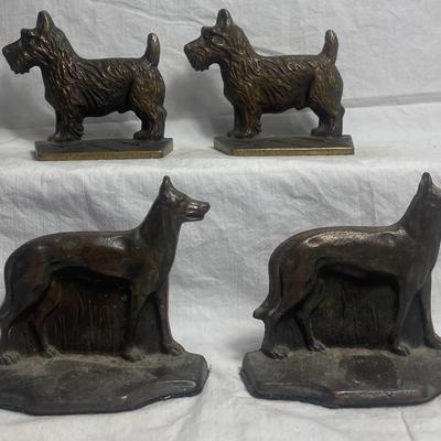 Cast Iron Dog Bookends