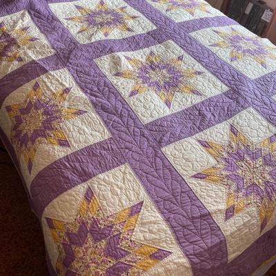 Vintage 1930’s Star Quilt / Knotted Square Quilt