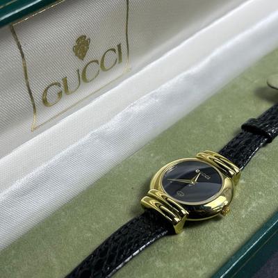 GUCCI 5300L Swiss Made Quartz Analog Women's Watch - Authenticated