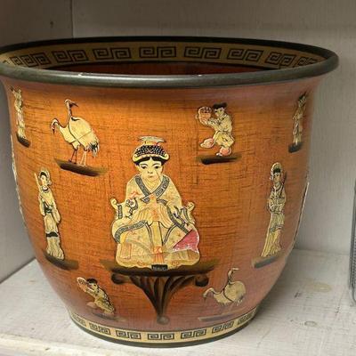 Indoor/Outdoor Planter and Plants 