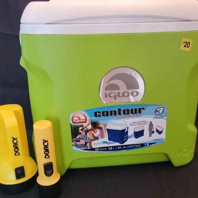 New Igloo Contour Cooler And Dorcy Flashlights