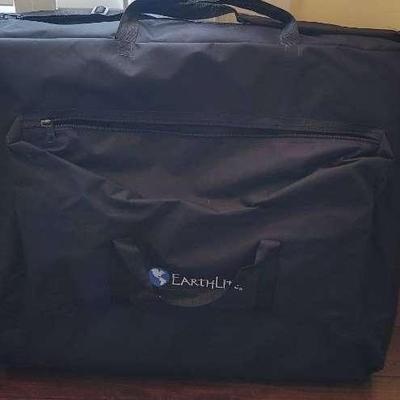 Earthlite Full Size Massage Table 