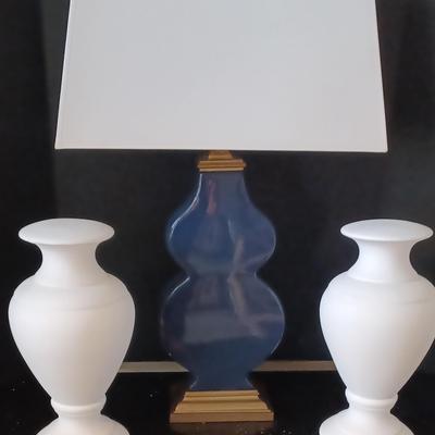 Navy Blue Porcelain Lamp With Brass Metal Base, Suzanne Kasler-2 Plaster Urn Decors