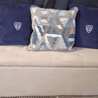 Cream Tufted Ottoman Storage Chest With Nail Tacks & Pillows 