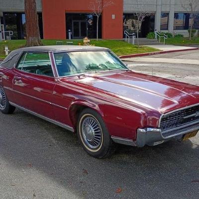 1967 Ford Thunderbird 2-Door Landau Coupe 