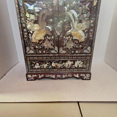Oriental Inlay Jewelry Box