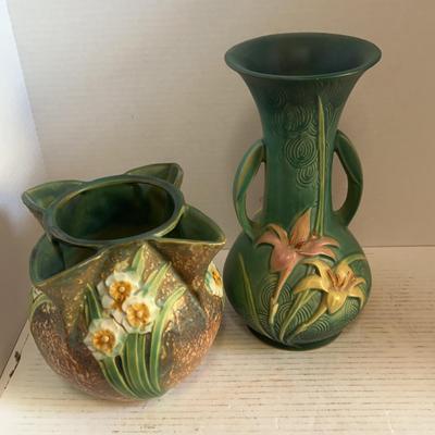 Roseville Day Lily Vase & Unmarked Jonquil Daffodil Pot