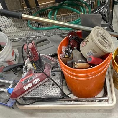 Mk470 Wet Tile Saw w/ Assorted Flooring Tools