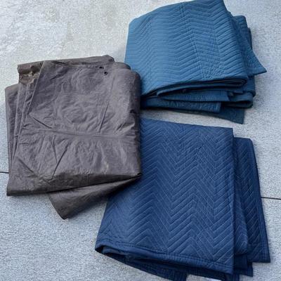 3 Moving Blankets + Tarp