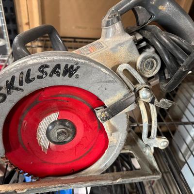 Skilsaw Worm Drive: Lot 1