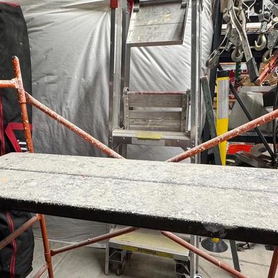 Rolling Scaffold w/ Double Sided 3ft Step Ladder