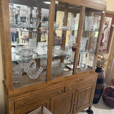 Mid Century china Cabinet