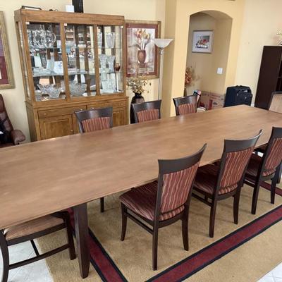 extra large dining table/8 chairs