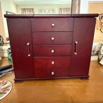 Jewelry Chest 