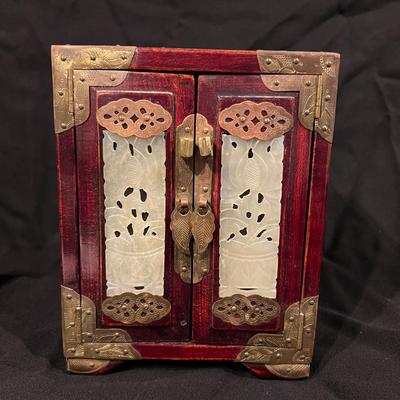 Vintage Jewelry Box