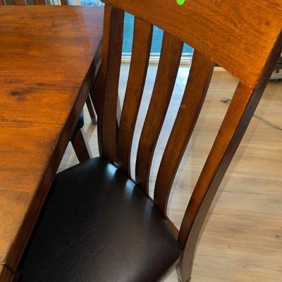 Table and chairs are a pre sell item.