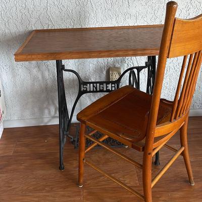 Singer Table And Chair 