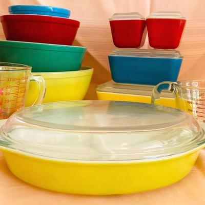 Vintage Pyrex 