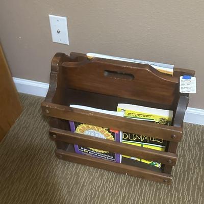 Magazine rack
