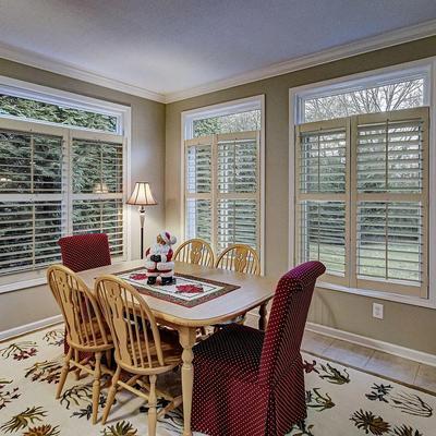 Kitchen table with one leaf, wool rug and chairs