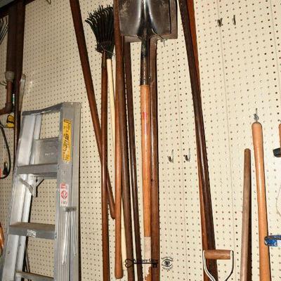 12 garage 69)