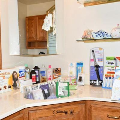 415 bathroom b