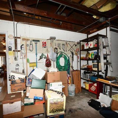 12 garage 6)