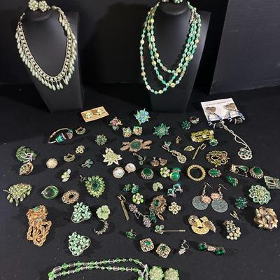 Vintage Green Jewelry 