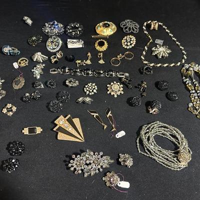 Vintage Jewelry 