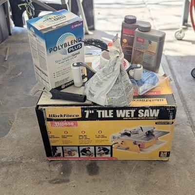 Lot #184 - WorkForce 7" Tile Wet Saw Auction Lot with Accessories
